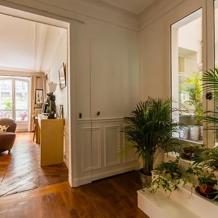 Veeve Comforts By Gare Saint Lazare Apartment *